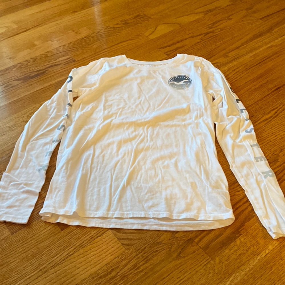Hollister long-sleeve shirt with Hollister California logo. Junior size medium.